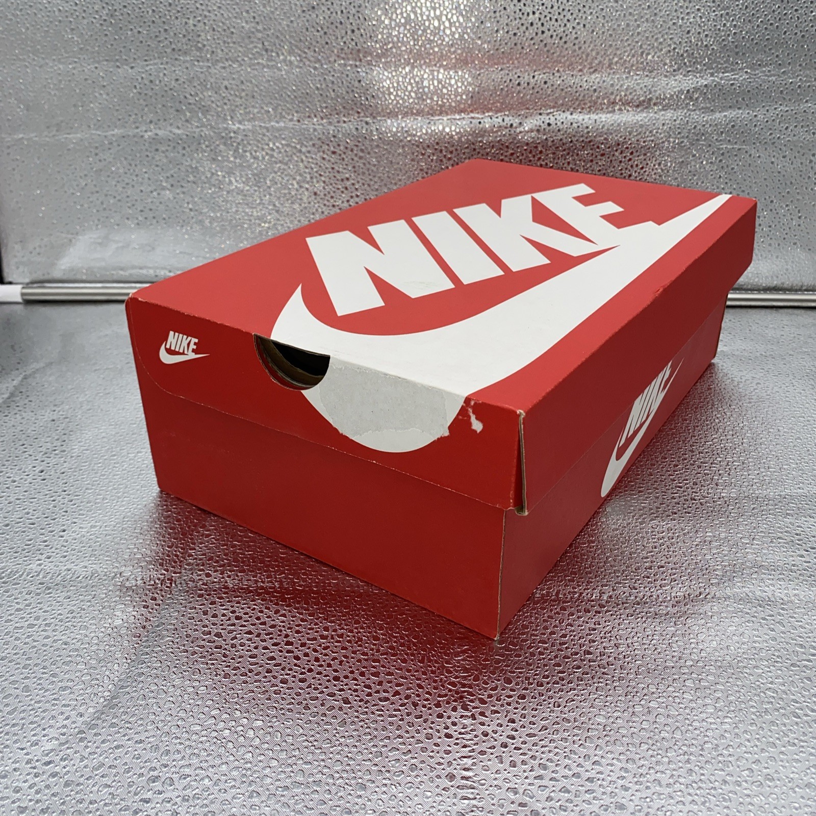 SAOLA Nike Scatola di Ricambio Vuota Rossa SOLO 13x8 5x4 5 Pollici Scarpa Taglia 6 5W (5Y)