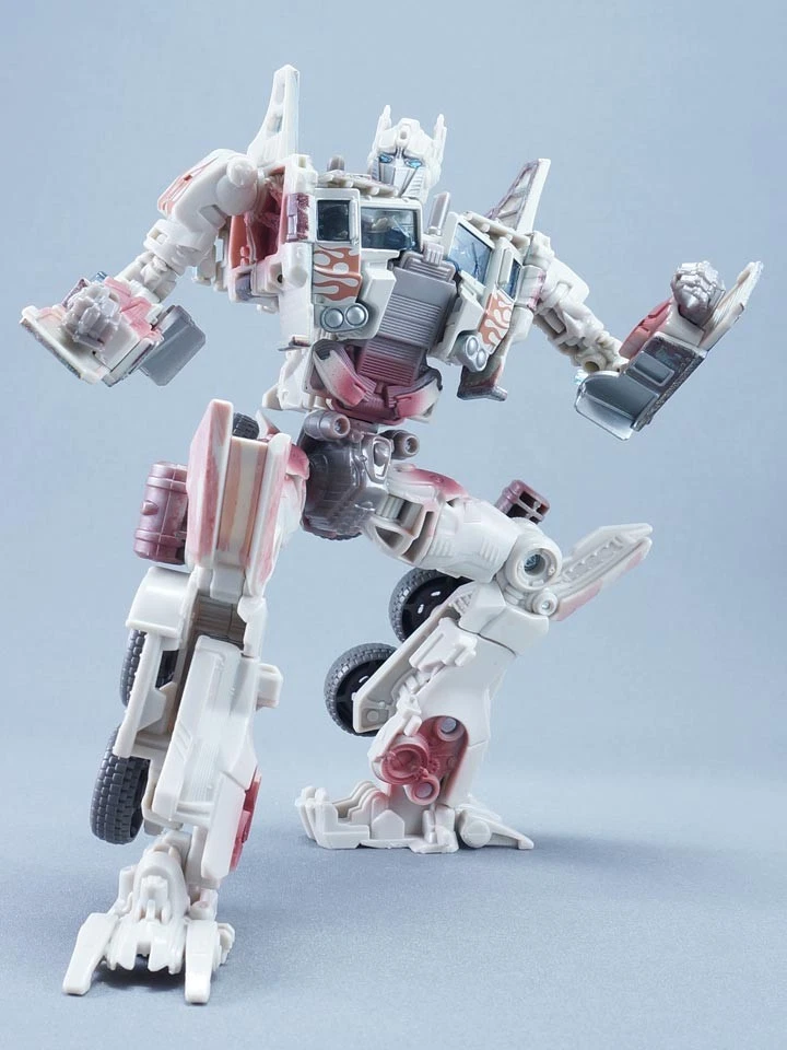 Takara Tomy Transformers Optimus Prime Rusty Version 7" Figure Japan Limited - Image 4 of 4