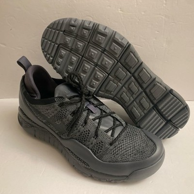 New NIke Lupinek Flyknit Low Gray SIZE 9.5 Men s 