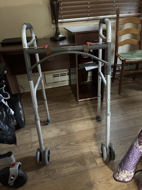 Guardian Folding Walker Bariatric 500lbs, 4-front Wheels, Legs height adjustment