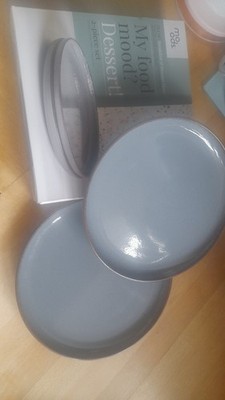 Moods Dessertteller grau 21 cm - zweiteiliges Set. Neu verpackt.