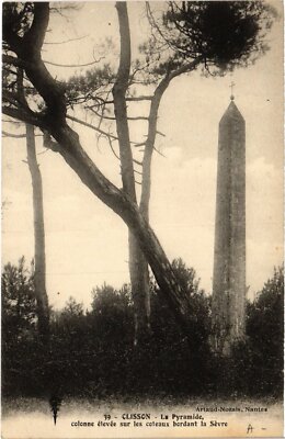 Old postcard Clisson the pyramid column in shape (1440127)