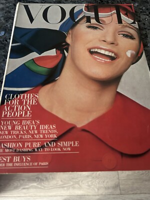 VOGUE Magazine: 15th April 1967 - Nicole de Lamargé, Twiggy Bob Richardson 