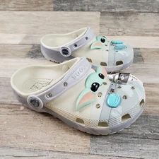 Crocs Star Wars Grogu Classic Clog Sz 5 J5 Kids Baby Yoda Sandals NWOB
