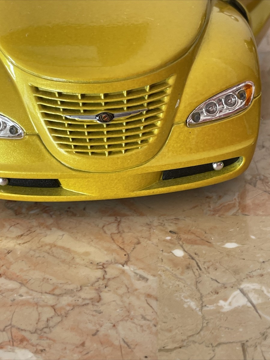 Maisto Chrysler Pronto Cruizer Original Concept PT Cruiser 1