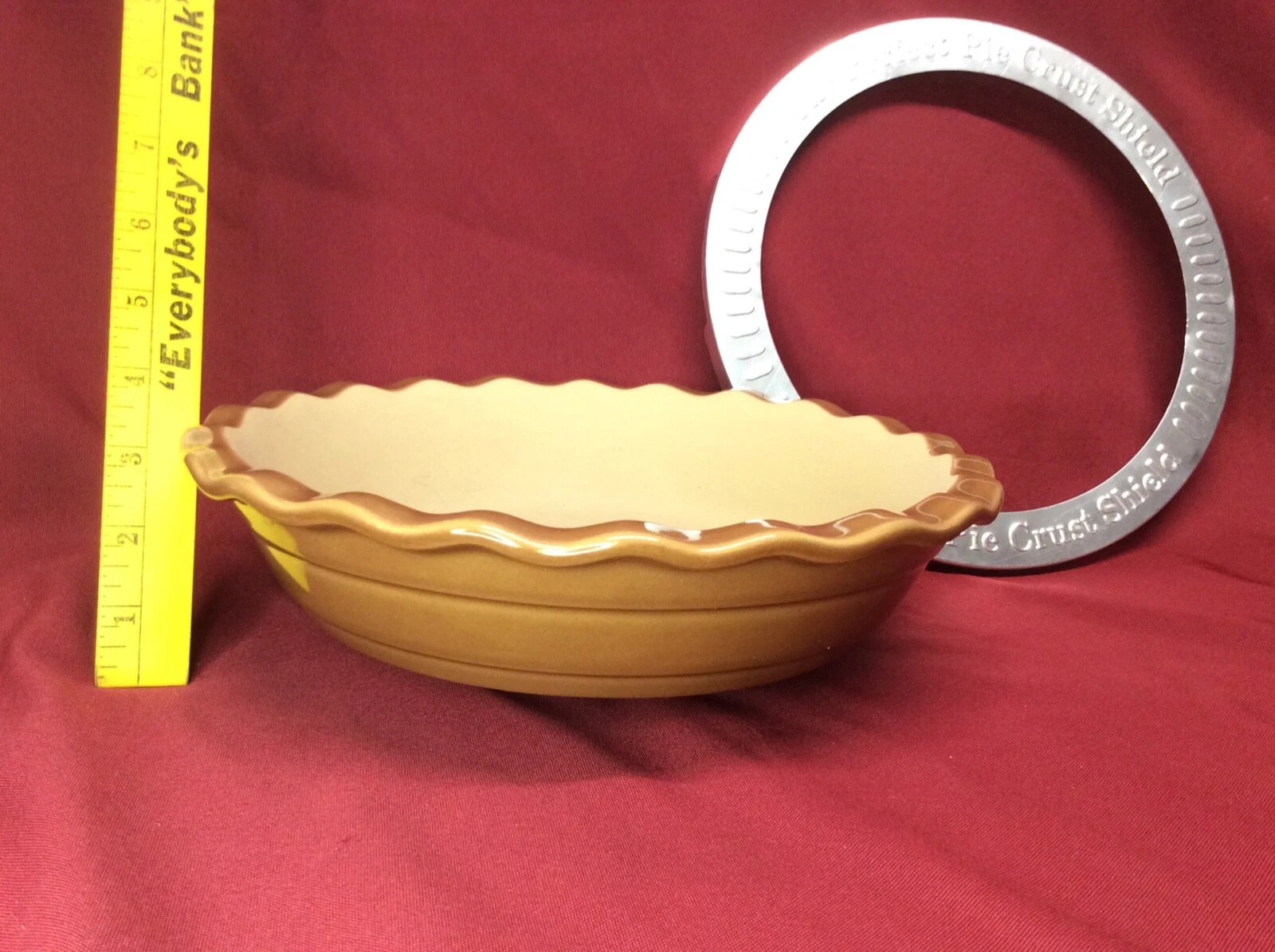 Haeger Natural Stone Bakeware Deep Dish Pie Plate 9" Scallop 114 W/ Crust Shield