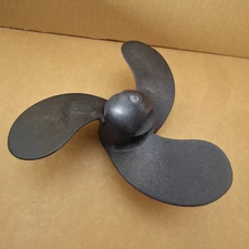 OEM TOHATSU FITS NISSAN 2.5 3.5HP PROP 3 BLADE 7.4 X 7  LIGHT LOAD # 3F0641010