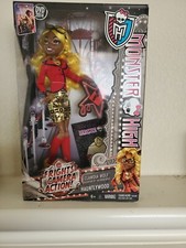 Monster High - Frights Camera Action - Hauntlywood Clawdia Wolf Doll NIB 2013