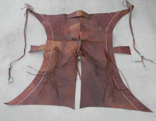 Chaps Western Vintage – Daim Et Cuir Rouge – Ornés De Franges – Taille LG