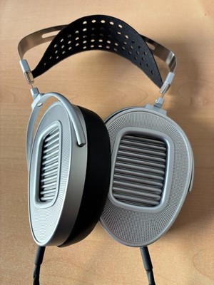 HiFiMAN HE1000 Unveiled - High-End-Kopfhörer in fantastischem Zustand