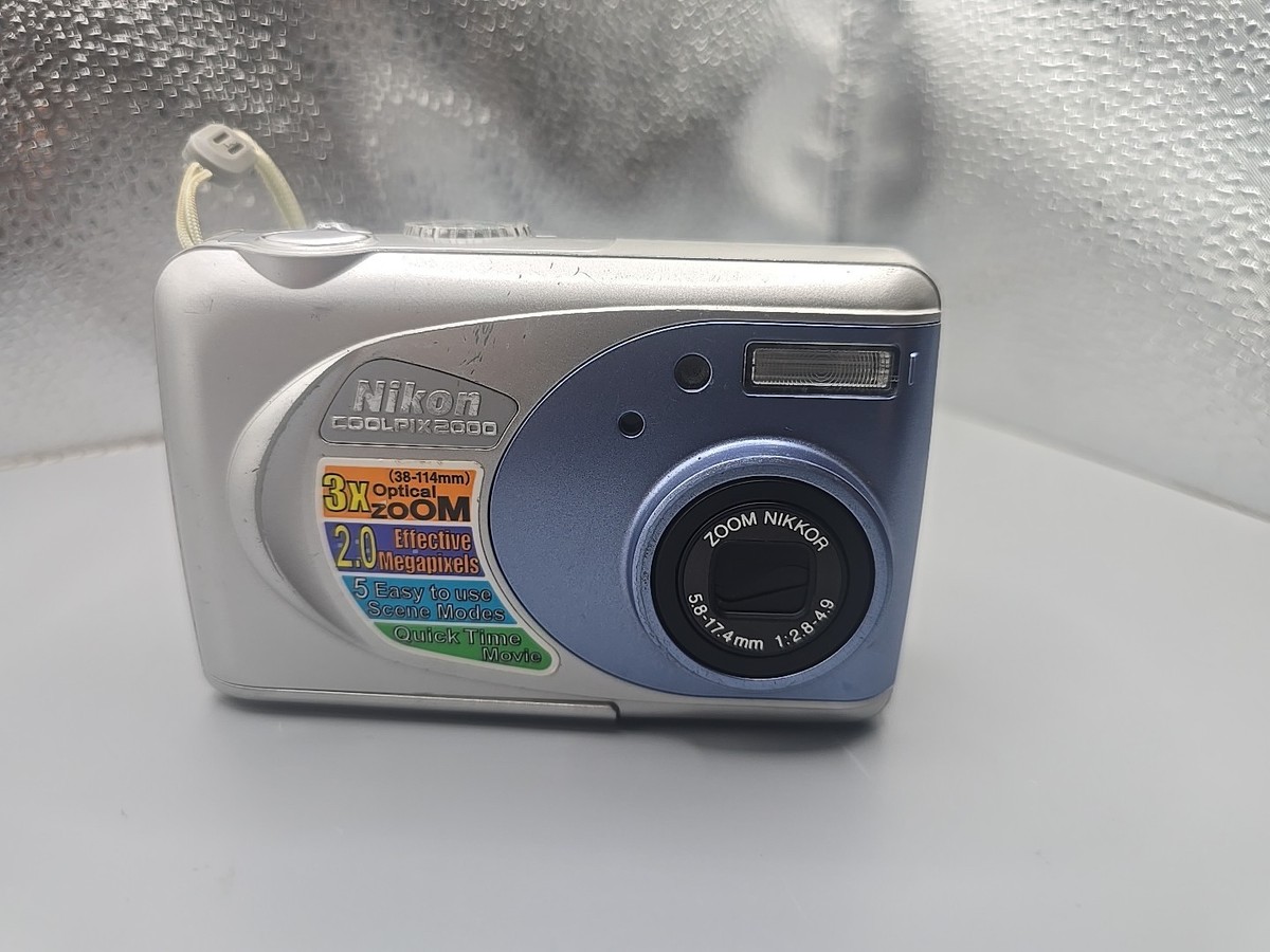 Nikon COOLPIX 2000 デジカメ 単三電池 Nikon Coolpix 2000 Digital Camera AA Battery Operated | eBay