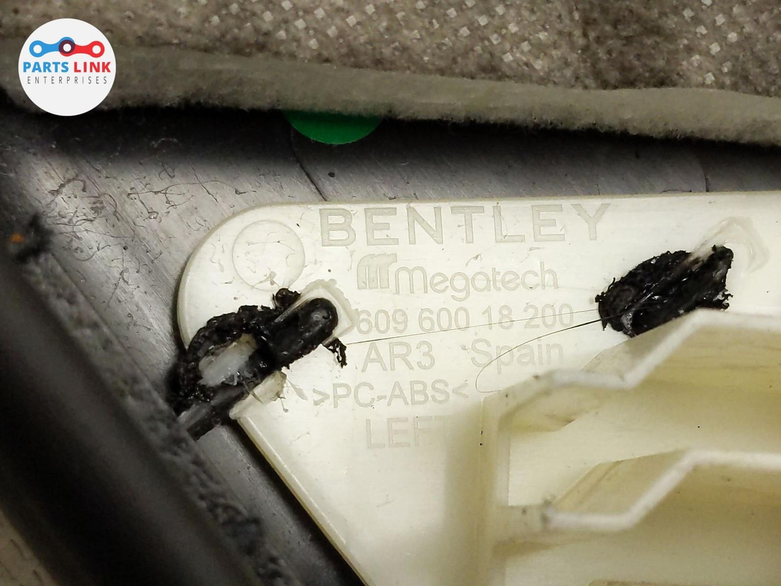 Bentley Bentayga 2016-2020 REAR+LEFT Pillar trim