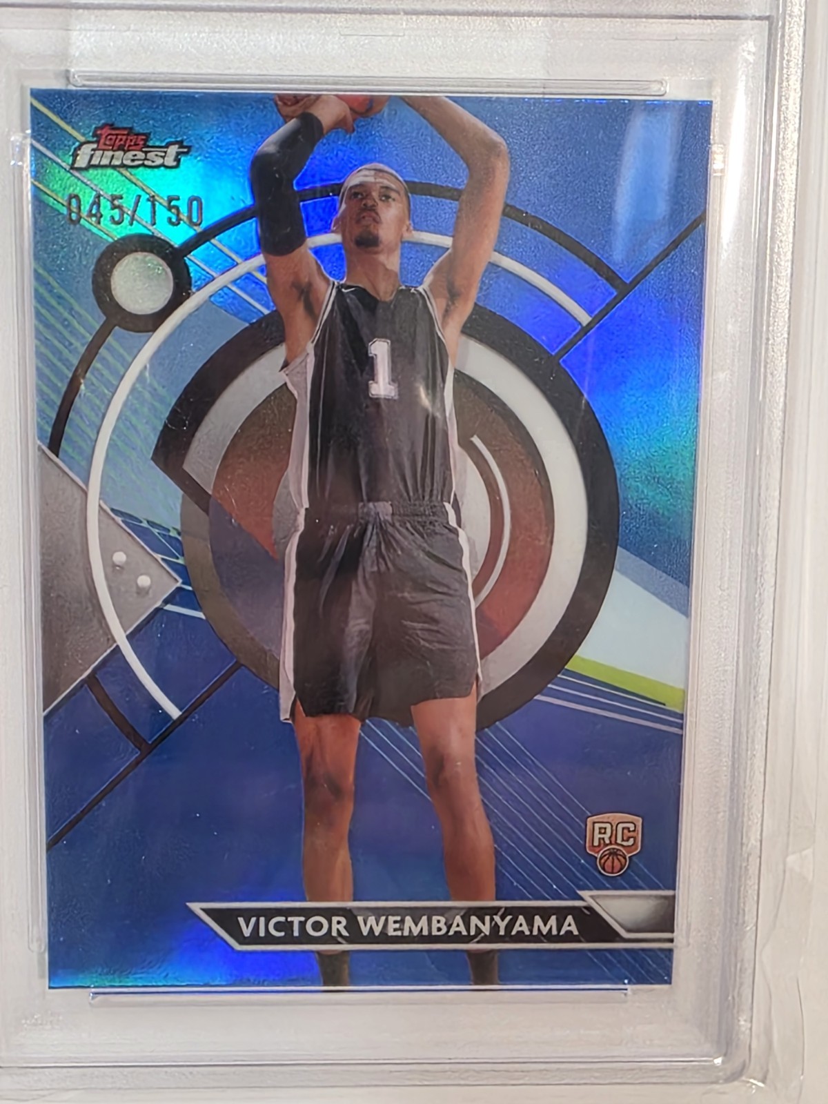 VICTOR WEMBANYAMA *PSA 10 GEM POP 14* 2023-24 Topps Finest #76 BLUE REFRACTOR RC view 12