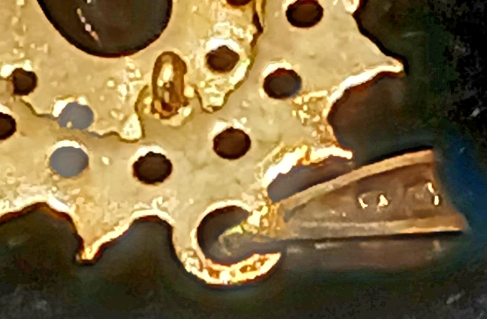 `Vintage Pendant-22k Gold 34+ Rubies wt 4.0g ROUND SHAPED ~22mm X ~22mm #0232CH - Image 3 of 4