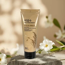 Brightens & Cleanses | Rice Water Bright Foam Cleanser by THE FACE SHOP – 5.0 fl