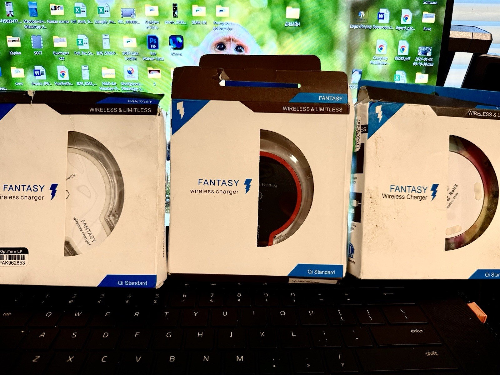 Wireless Charger in Multiple Colors - Open Box, Great Design & Fully Functional-image