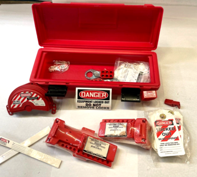 #ad MASTER LOCK LOCKOUT TAGOUT KIT LINE 4 SEE DESCRIPTION FOR DETAILS $175.00