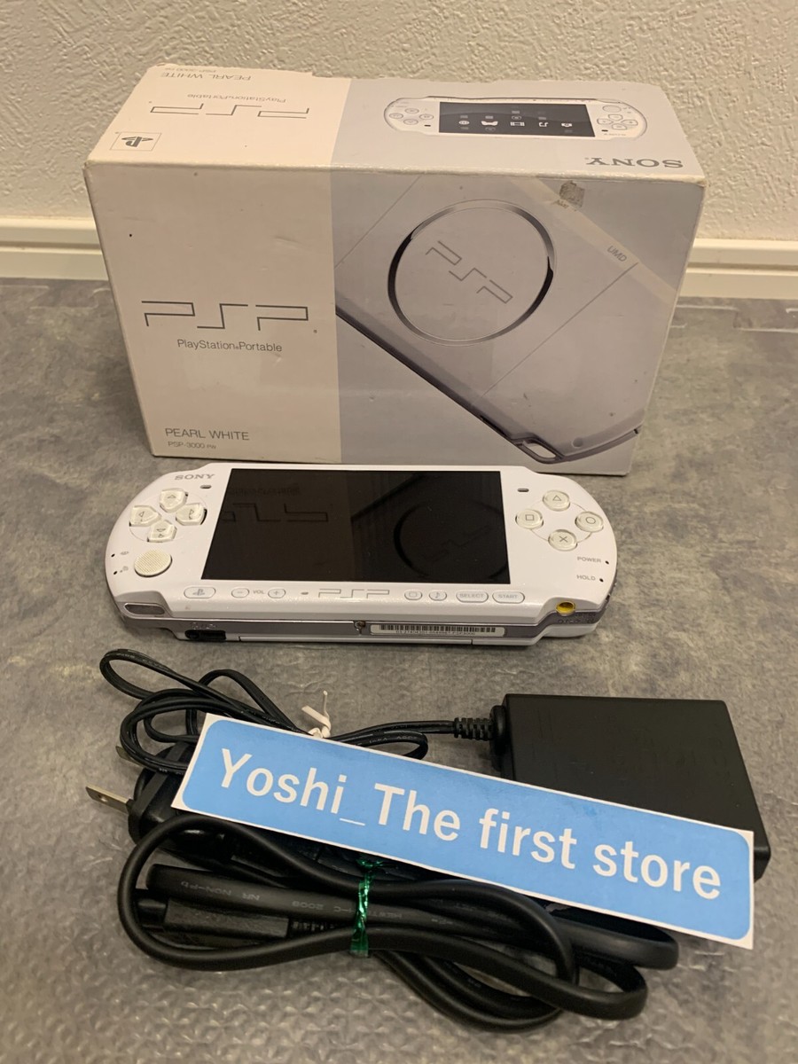 PlayStation Portable - PSP-3000 パールホワイト+PSP用ケース+PSP用ゲームソフト6本セット SONY PSP 3000 パール・ホワイト(PSP-3000PW) 本体 すぐ遊べる