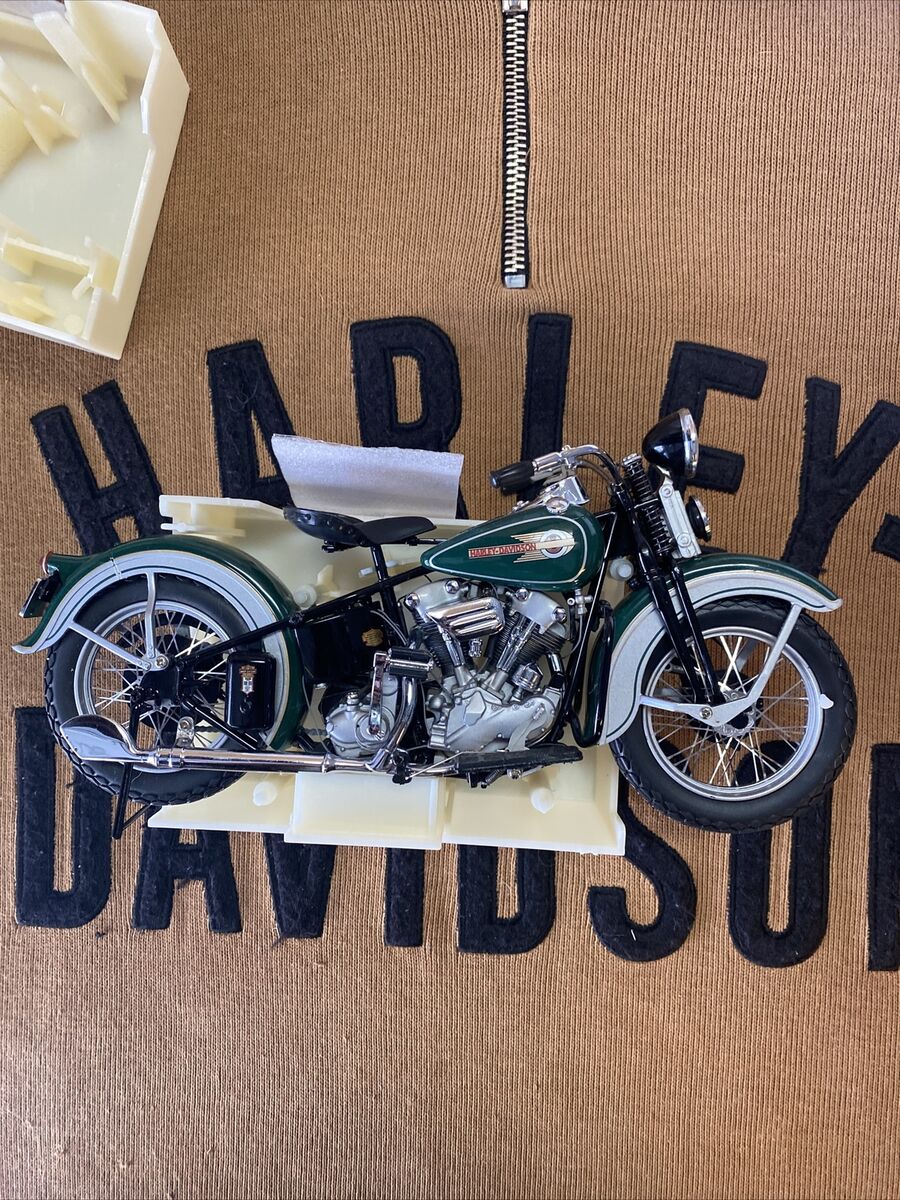 1936 Harley-Davidson EL Knucklehead Motorcycle Franklin Mint 1936 Harley-Davidson EL Knucklehead Motorcycle Franklin Mint