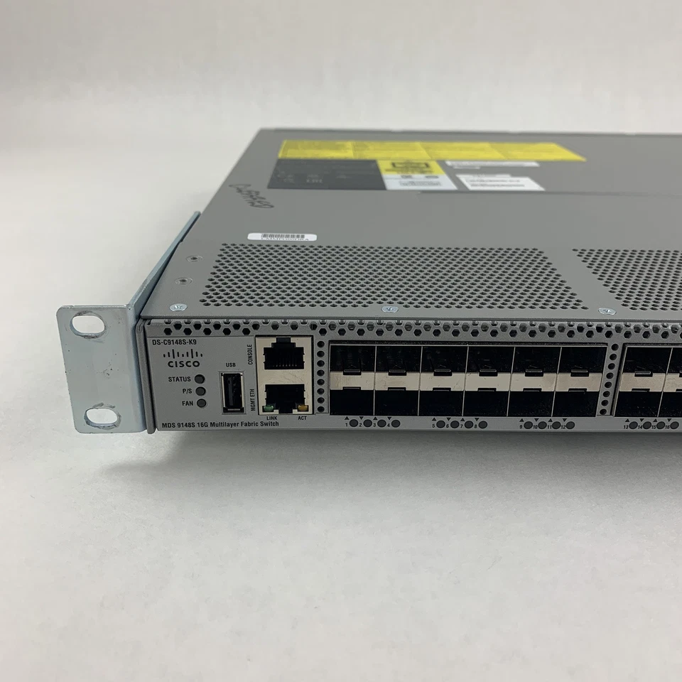 Interruptor de tela multicapa Cisco DS-C9148S-K9 MDS 9148S 16G probado 2x fuente de alimentación Foto 3 de 4