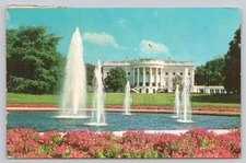 Washington DC, The White House & Fountain, Vintage Postcard