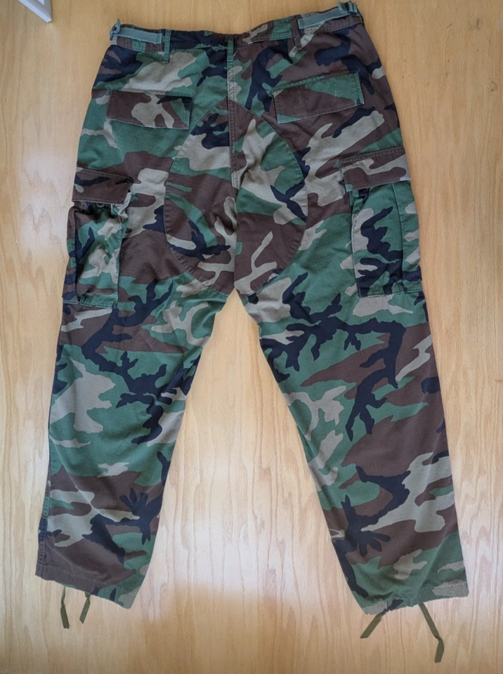 Vintage Army Fatigue Pants, Woodland Camo Cargo Pants, Button Fly, Large Reg - Image 2 of 4