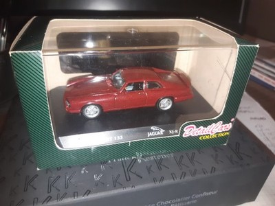 UNIQUE JAGUAR XJ-R RYB BASE DETAILCARS WITH SHOWCASE BOX 1/43