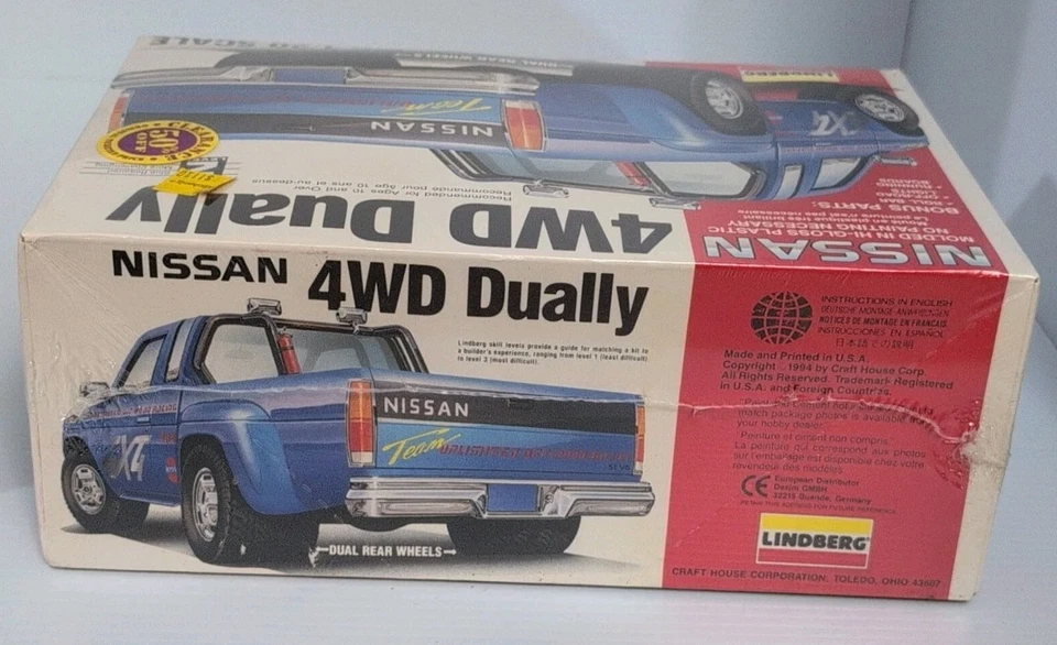 Lindberg Nissan 4wd Dually Pickup Truck 1:20 Scale Plastic Model Car Kit Sealed - Image 4 of 4