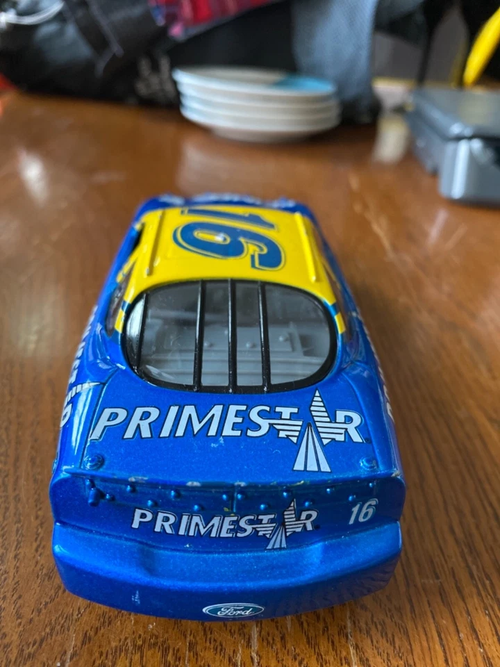 KEVIN LEPAGE 1/24 FORD TAURUS 16 RACING CHAMPIONS 1998 - Image 4 of 4