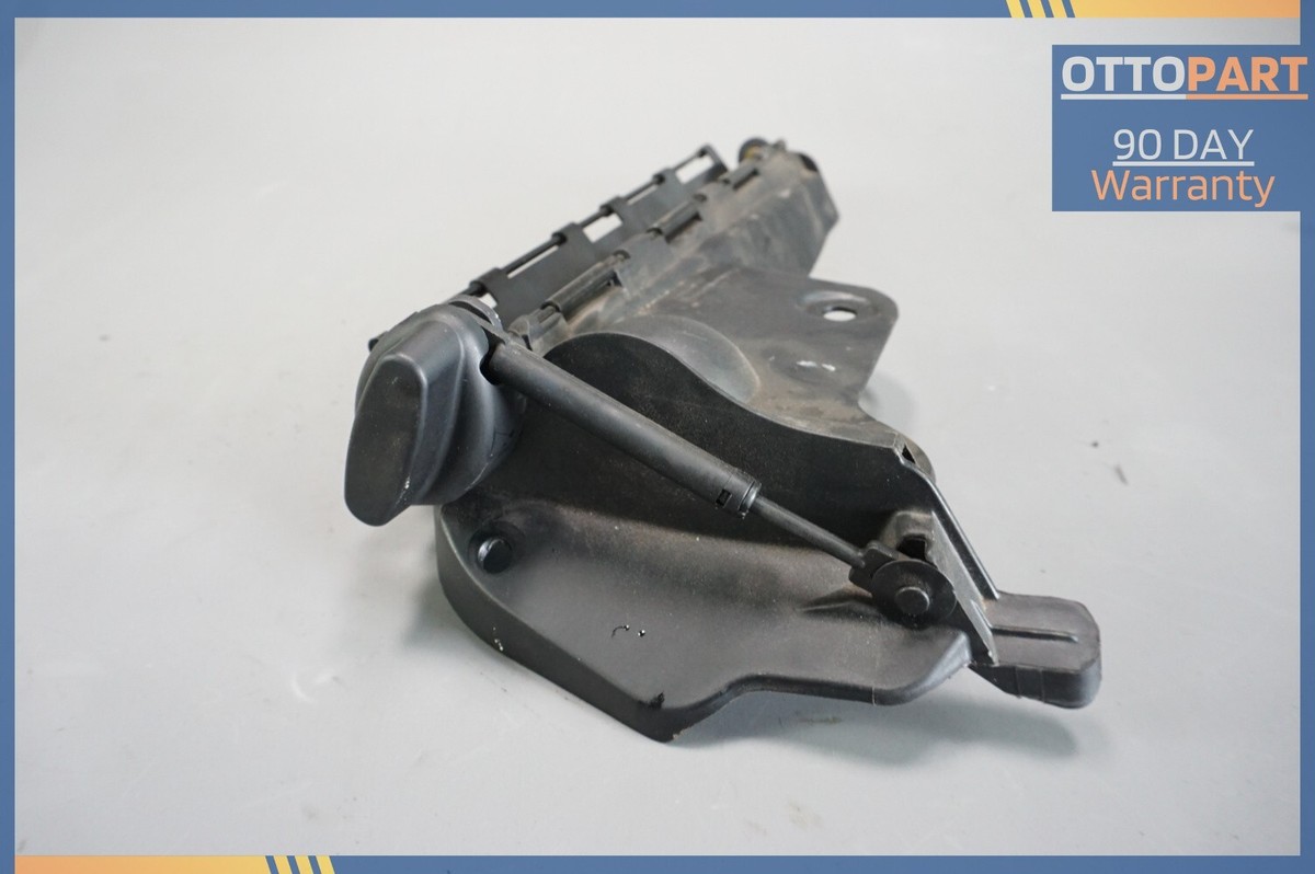 2003-2008 BMW Z4 E85 Right Side Parcel Shelf Convertible Top Mount