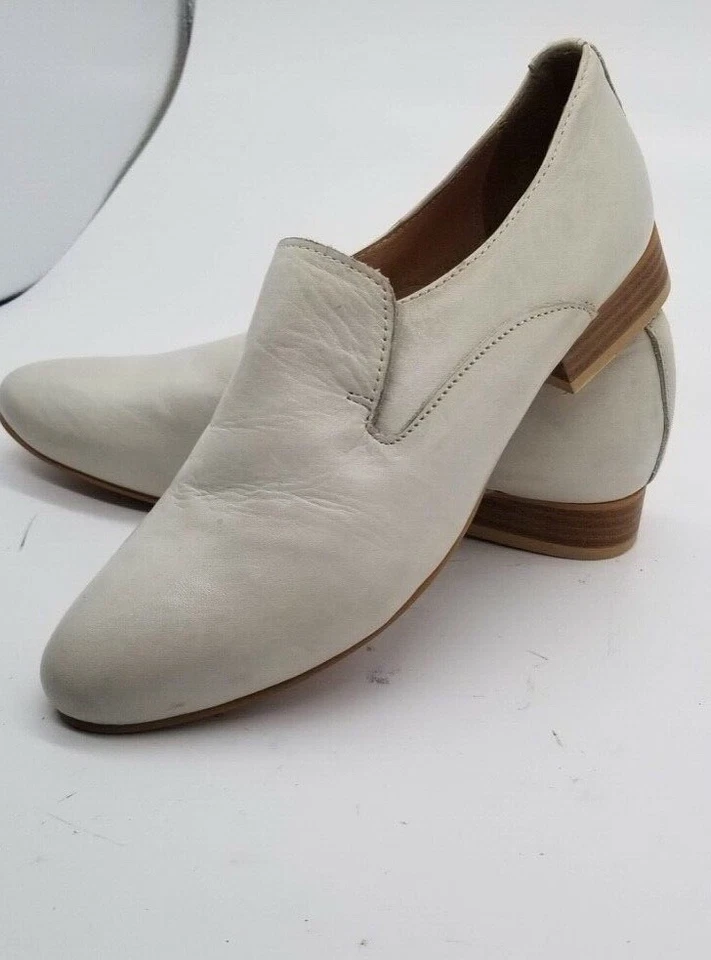 Catherine Malandrino Off White Leather Loafers US 9 Shoes NWB Bone - Image 3 of 4