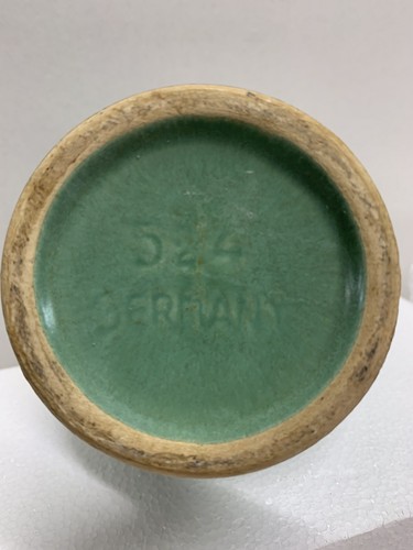 Germany 524 Green Ewer Vase Pottery Mat Finish Good Condition - Picture 6 of 7