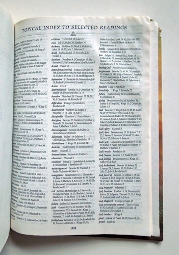 The Inspirational Study Bible (NKJV) - Max Lucado (editor), 1995 hc, Word Bibles - Picture 16 of 17