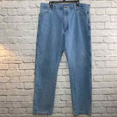 Vintage Wrangler Straight Leg Jeans in Light Wash Dad Jeans Mom