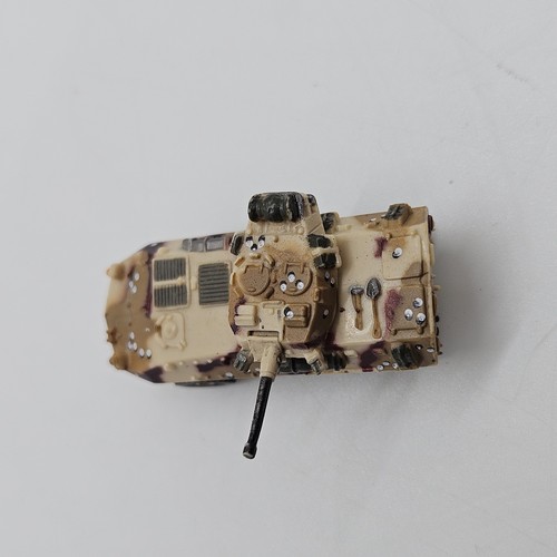 MICRO MACHINES MILITARY Armored Vehicle LAV-25 Desert Camo Includes Soilders - Picture 5 of 6
