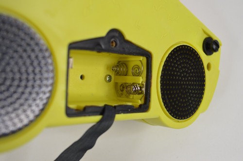 Huffy Bike Radio Neon Yellow w/ Pink Foam 1990s TESTED WORKS See Video! - Picture 9 of 10