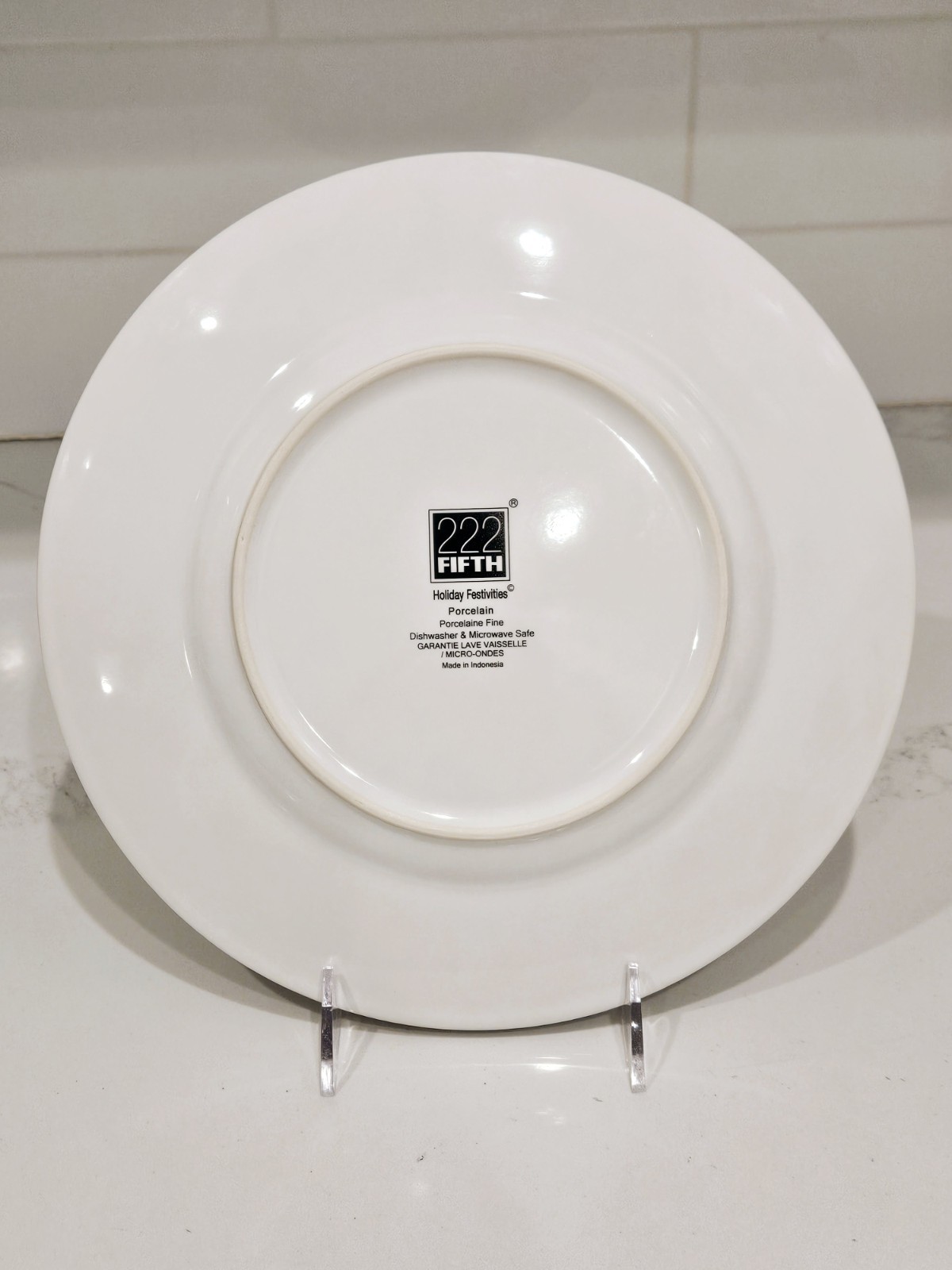 222 Fifth Holiday Festivities 8pc Set 4 Dinner 4 Salad Christmas Plates Porcelai