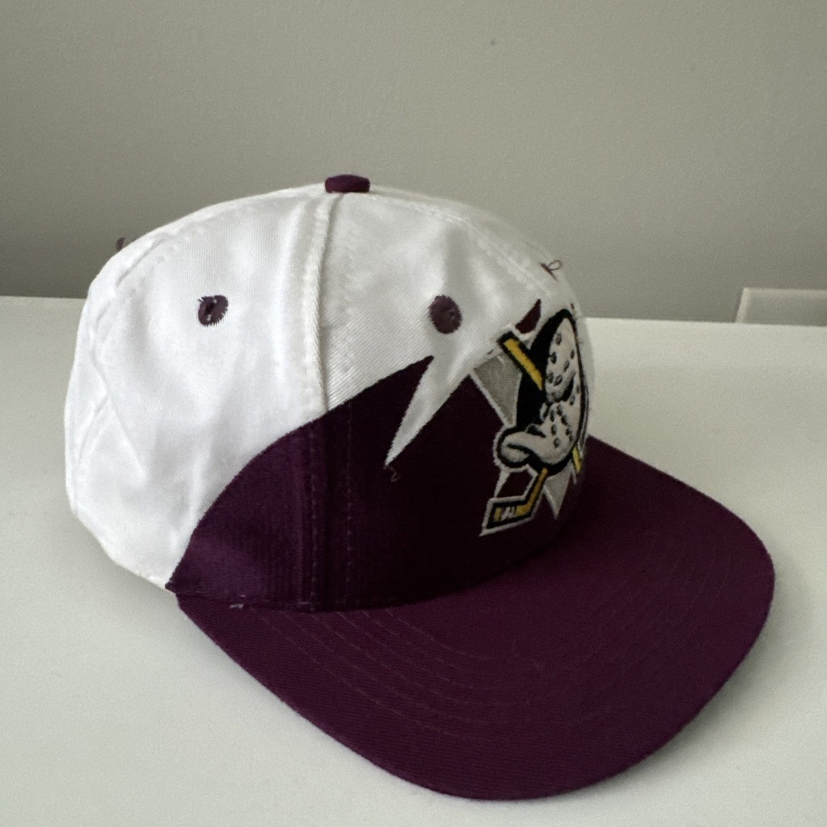 Vintage 90's Logo Athletic Anaheim Mighty Ducks Sharktooth
