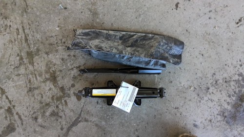 PTCRUISER 2004 Tools 738858
