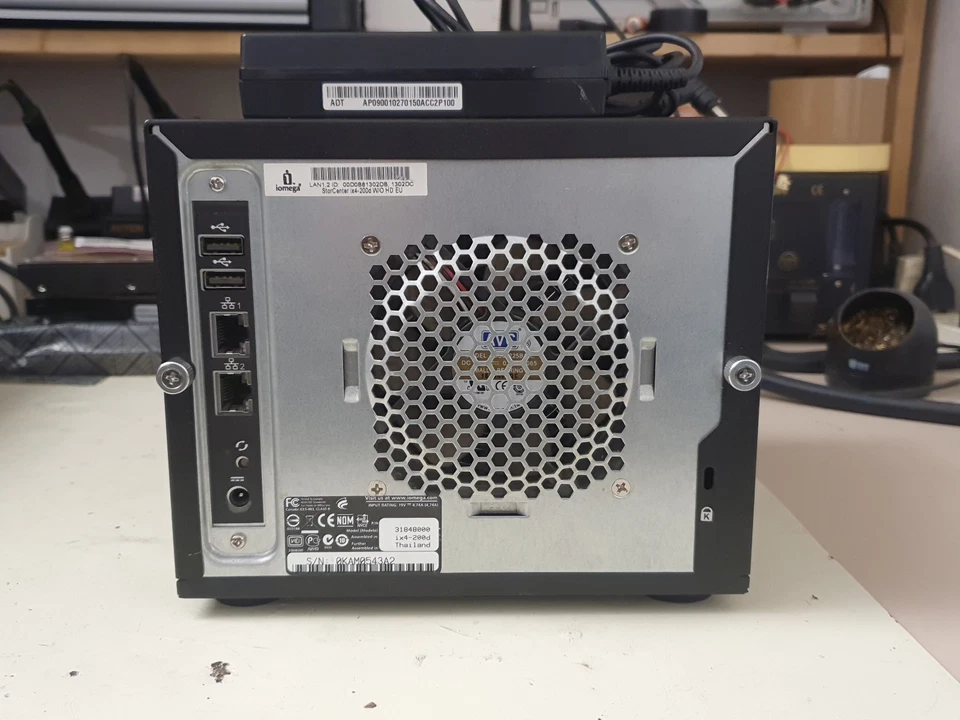 NAS Iomega StorCenter IX4-200d 4Tb (4x1Tb) - Immagine 4 di 4