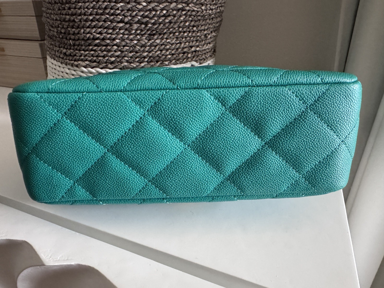 NWT CHANEL 23P medium Sweetheart Quilted Caviar Flap Bag -Gorgeous Green *Rare!* image 9