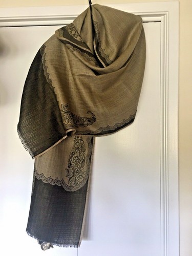 Essential Classics 100% Wolle Schal dunkelgrau/grün - Bild 1 von 5