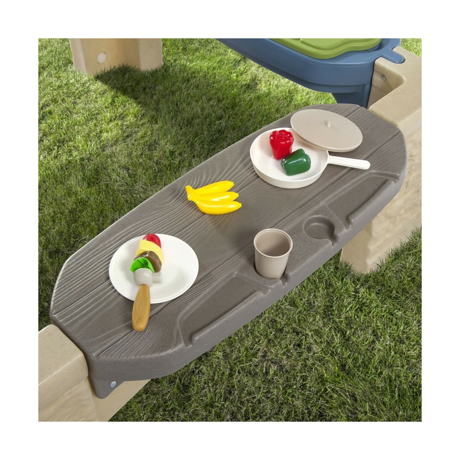 step 2 patio with canopy