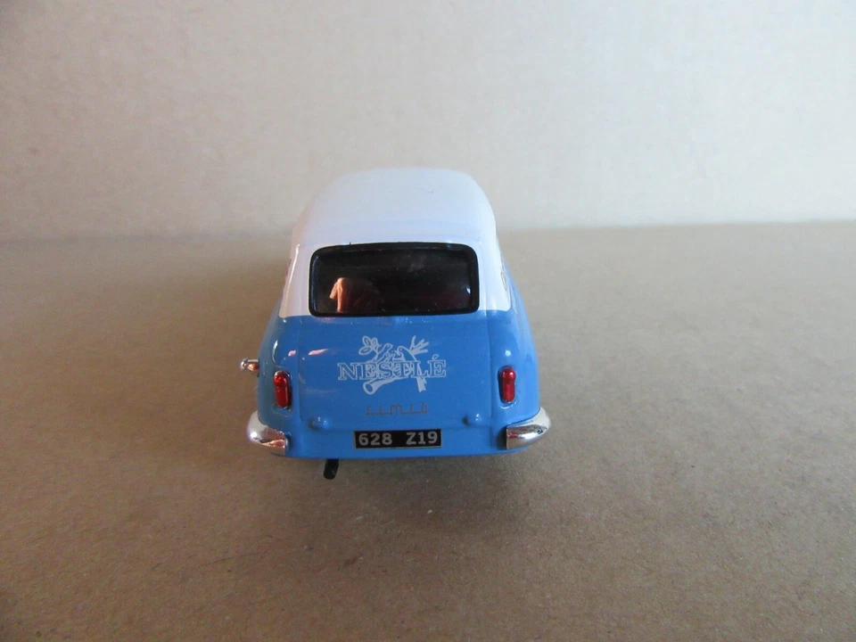 232I IXO Altaya Simca Aronde Messagère Nestlé 1954 Tôlé 1:43 - Photo 3/4