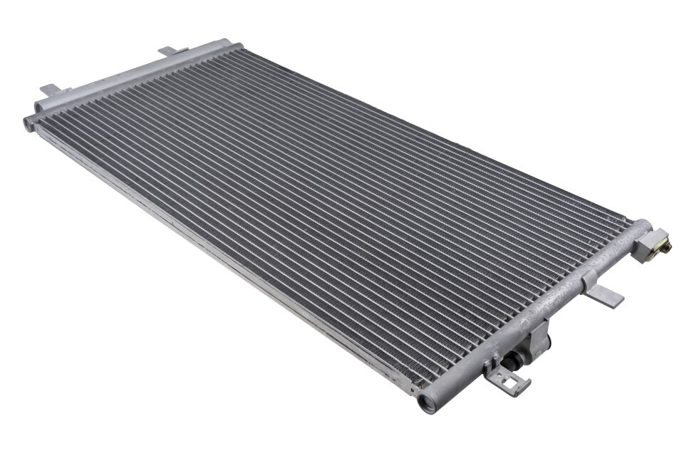 Condenseur de climatisation en aluminium renforcé type 4G0260403P