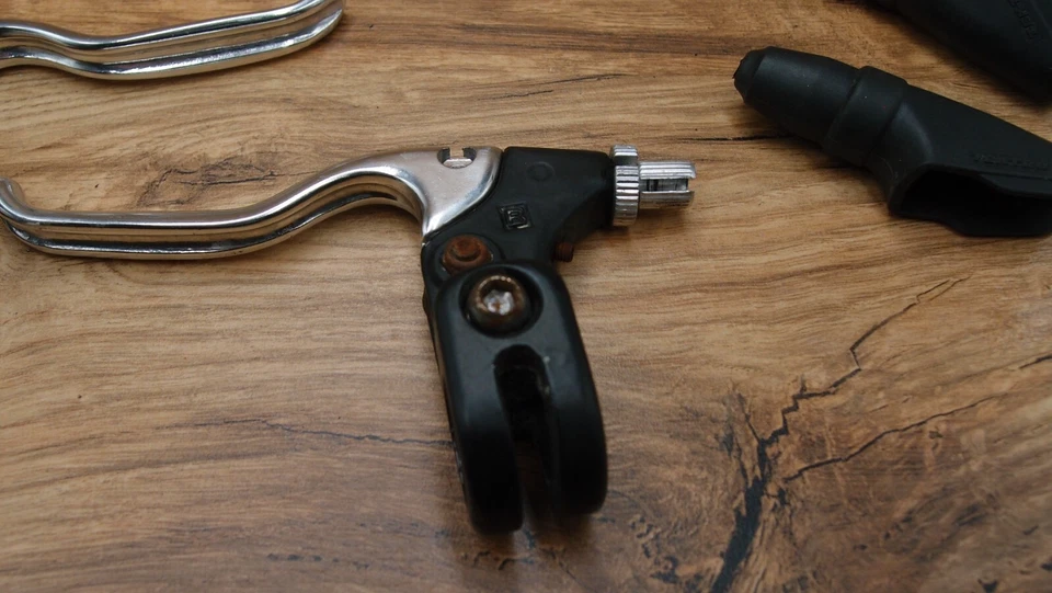 Palancas de freno vintage años 90 TEKTRO 22,2 mm MTB Foto 4 de 4