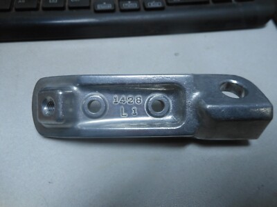 よろしくお願いします!!! NOS Kawasaki OEM Left Front Step 03-09 ZR1000 98-03 ZX900 34028