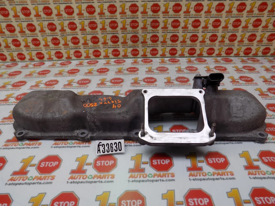 04-05 GMC SIERRA 2500 HD 6.6L LEFT ENGINE INTAKE MANIFOLD ASSEMBLY 97303646 OEM - Image 3 of 4