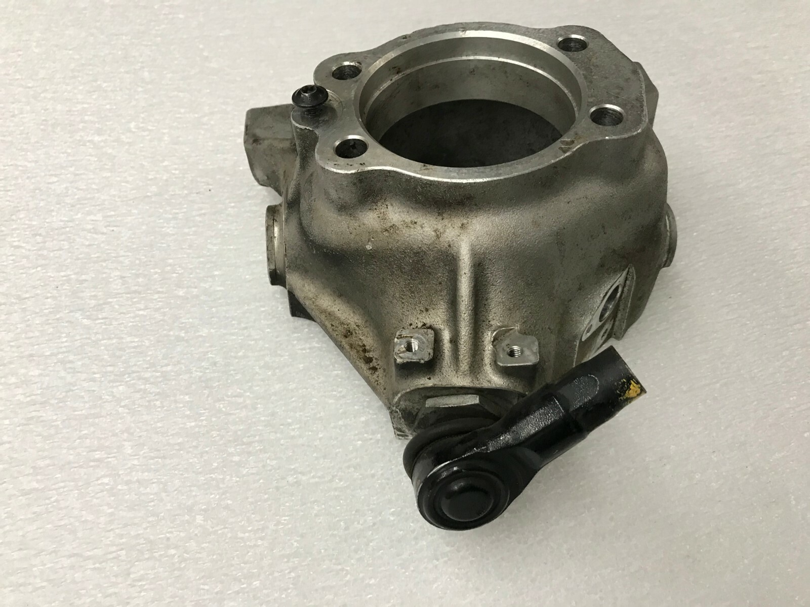 LAMBORGHINI MURCIELAGO LP640 FRONT RIGHT CARBON CERAMIC WHEEL HUB OEM 410407258A