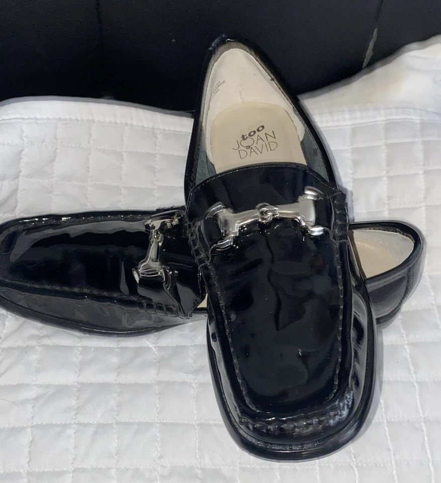 Circa Joan and David. Women’s Leather  Loafers Slip On Shoes Low Heels Sz  81/2M - Image 4 of 4